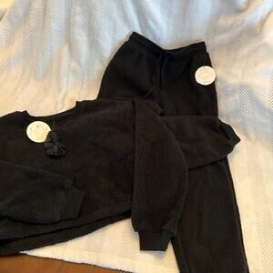 nwt girls splendid sherpa sweater/sweatpant cozy set size Large